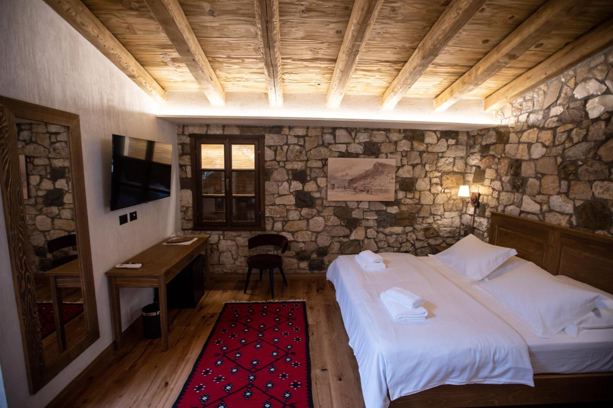 Vista Boutique Hotel Berat Eksteriør billede