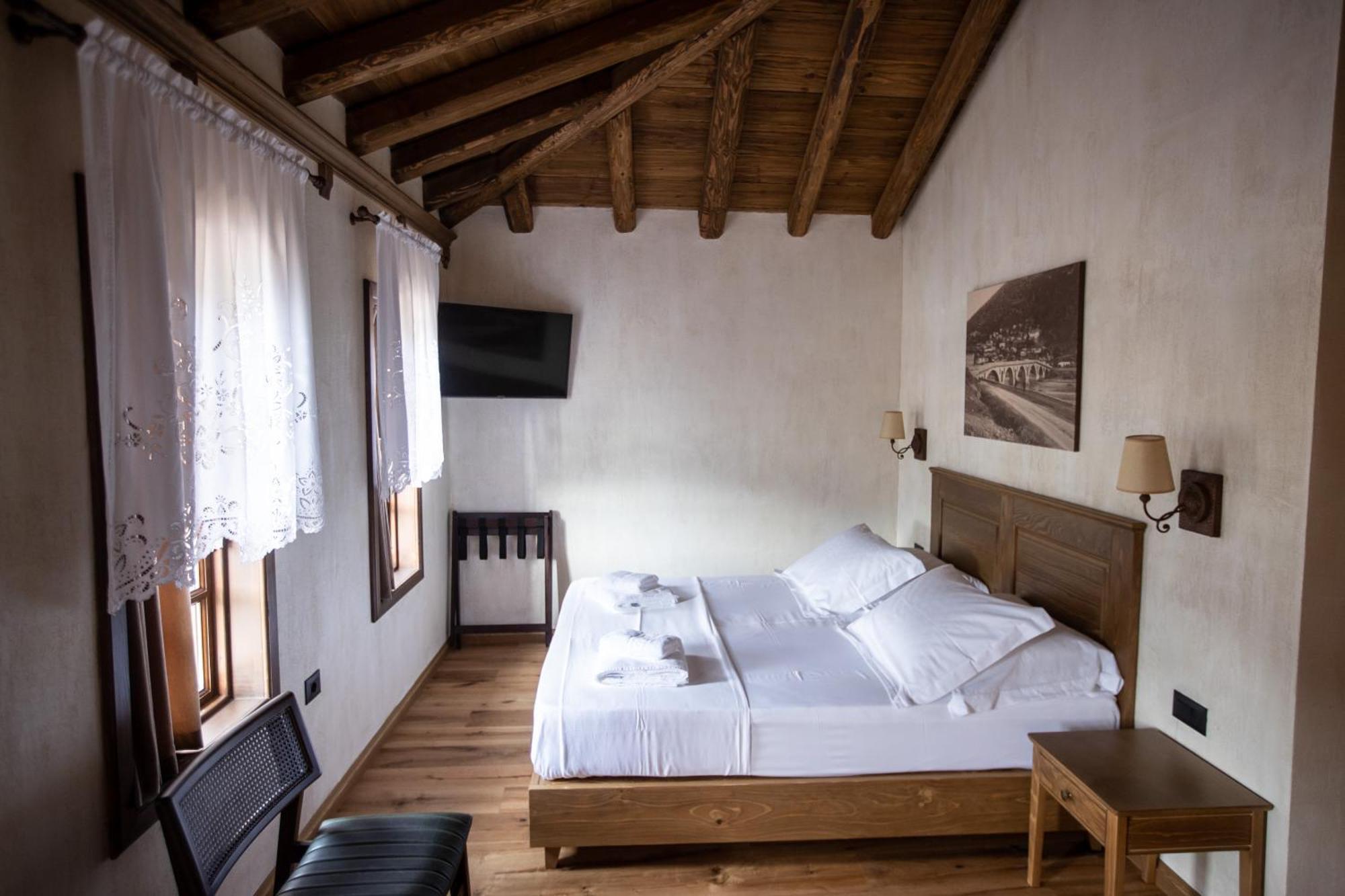 Vista Boutique Hotel Berat Eksteriør billede