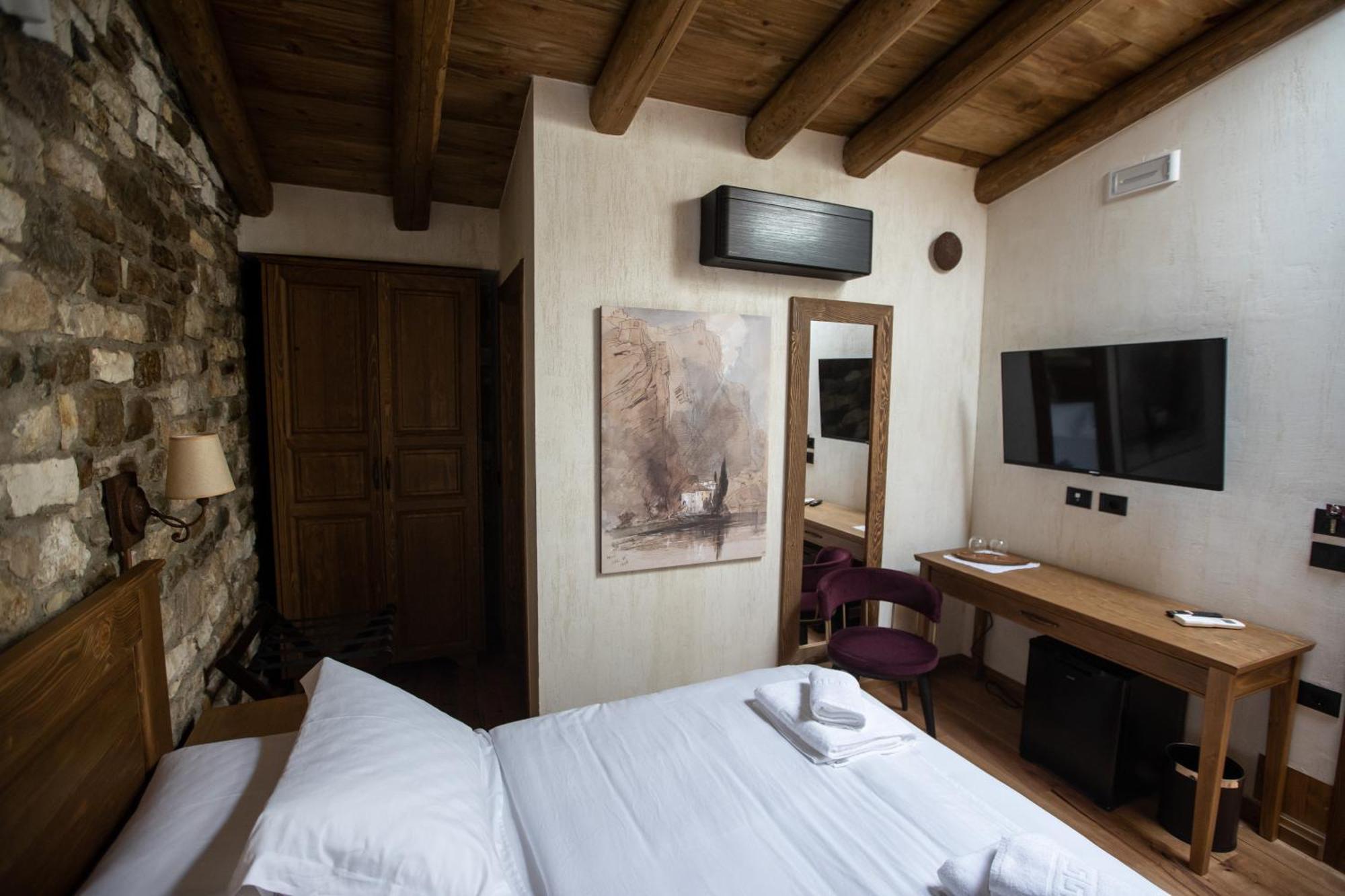 Vista Boutique Hotel Berat Eksteriør billede
