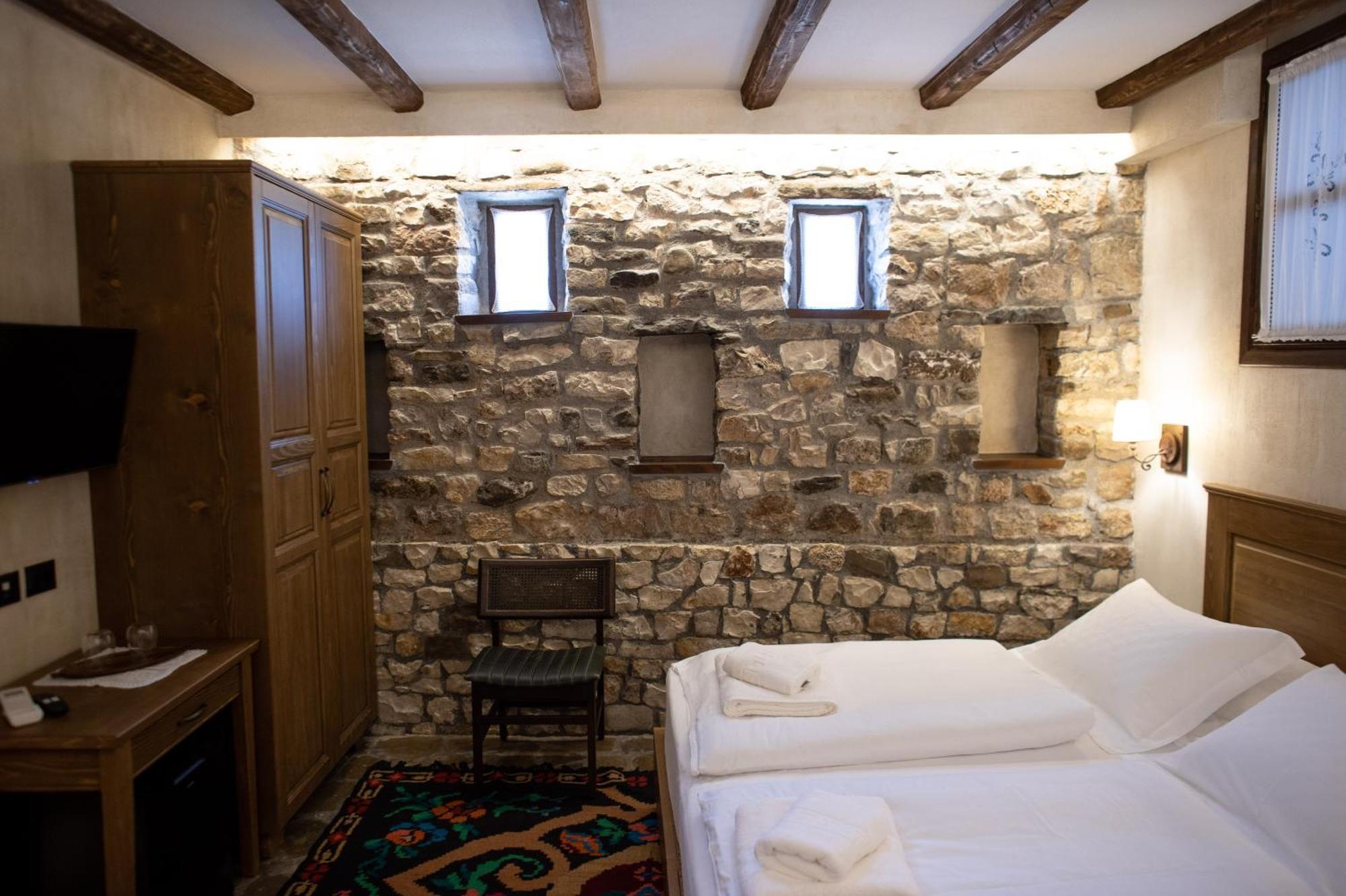 Vista Boutique Hotel Berat Eksteriør billede