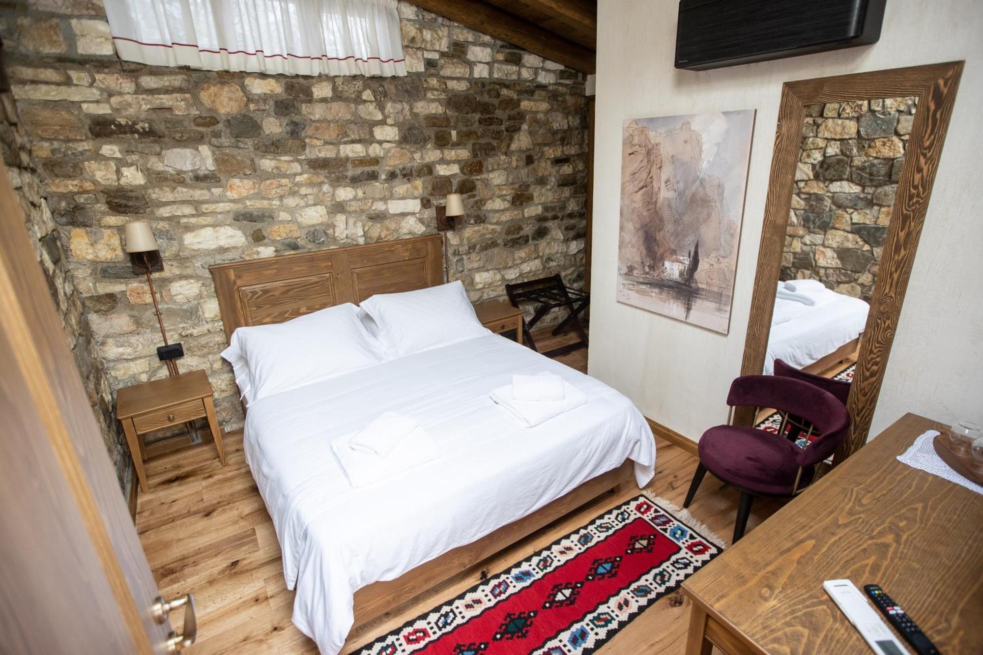 Vista Boutique Hotel Berat Eksteriør billede