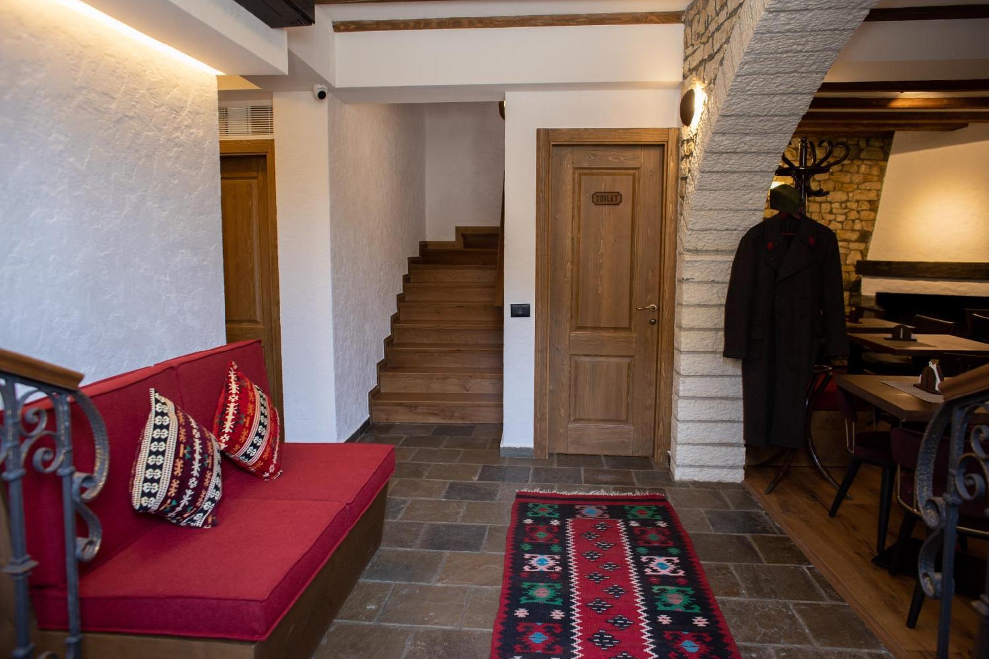 Vista Boutique Hotel Berat Eksteriør billede