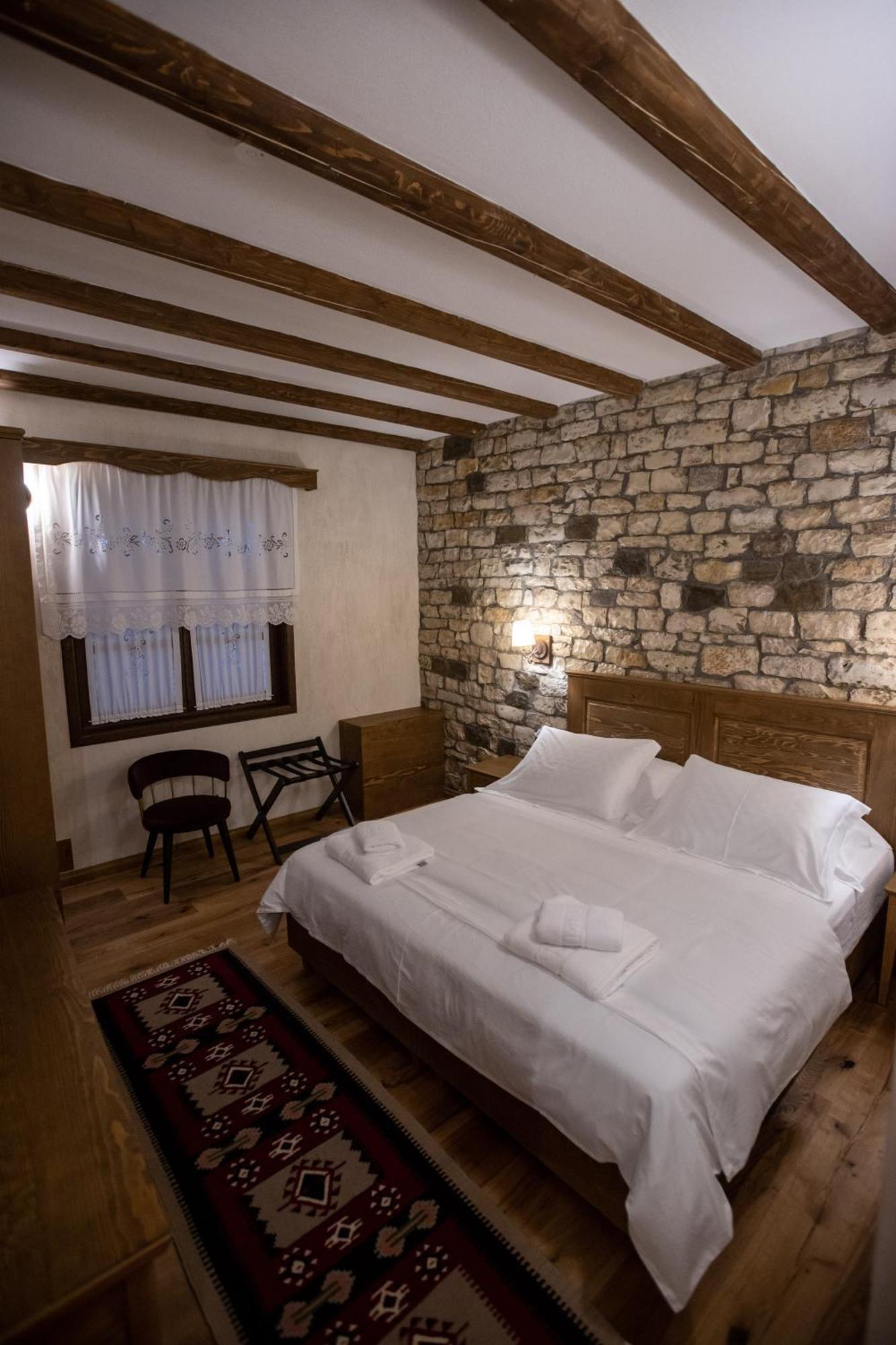 Vista Boutique Hotel Berat Eksteriør billede