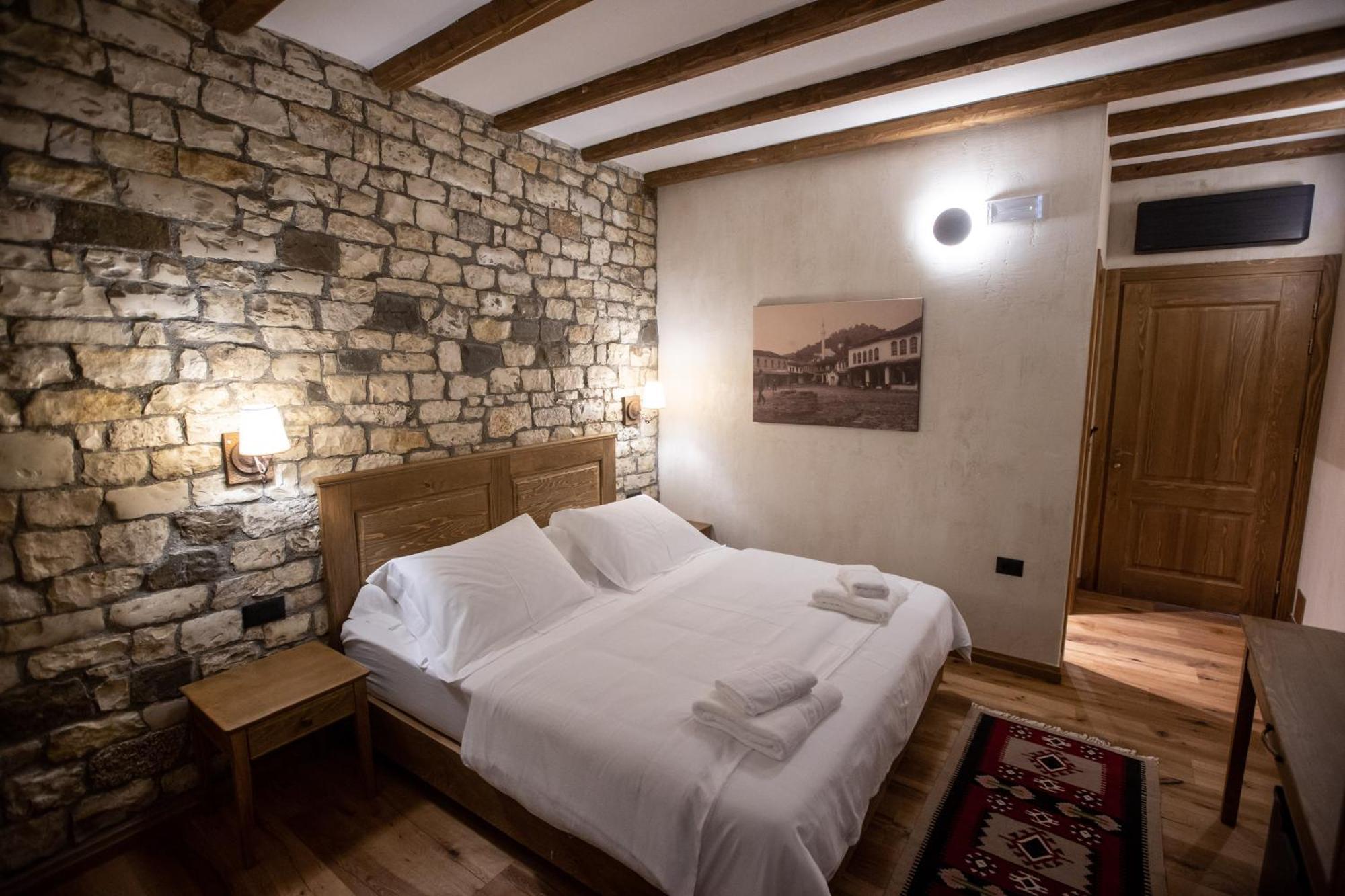 Vista Boutique Hotel Berat Eksteriør billede