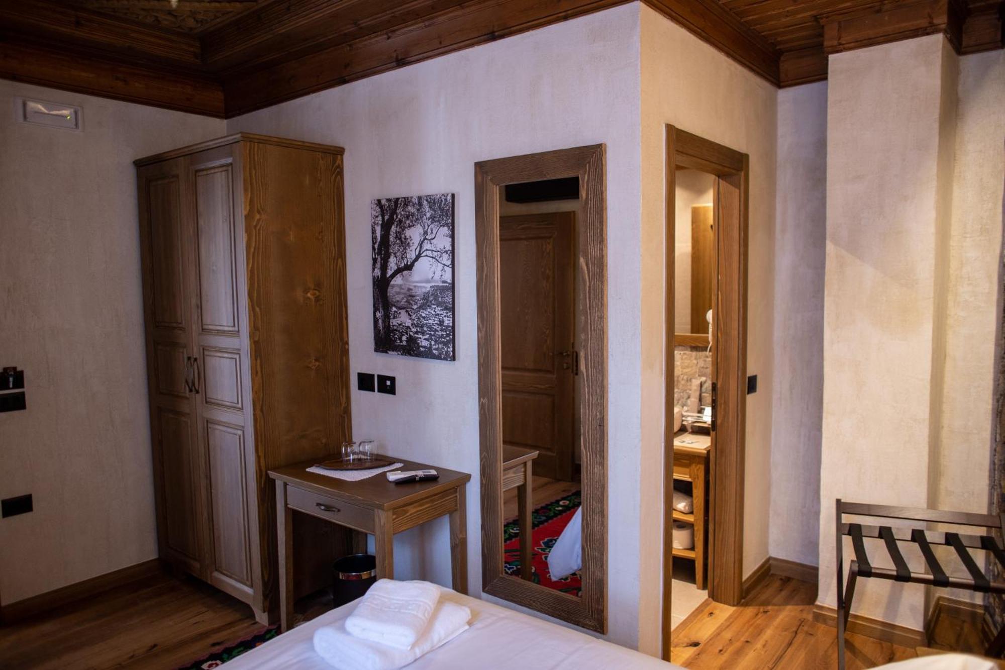 Vista Boutique Hotel Berat Eksteriør billede