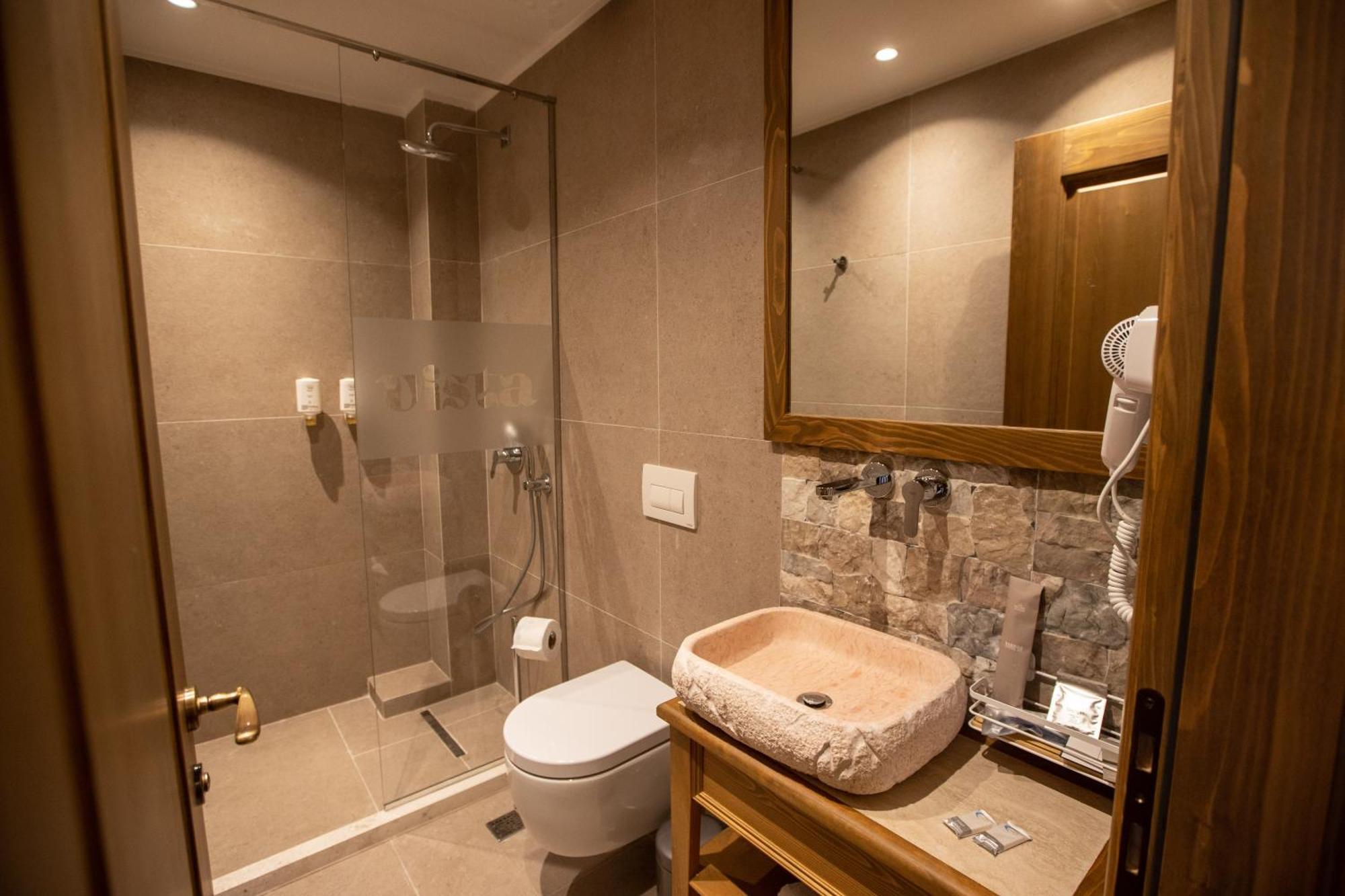 Vista Boutique Hotel Berat Eksteriør billede