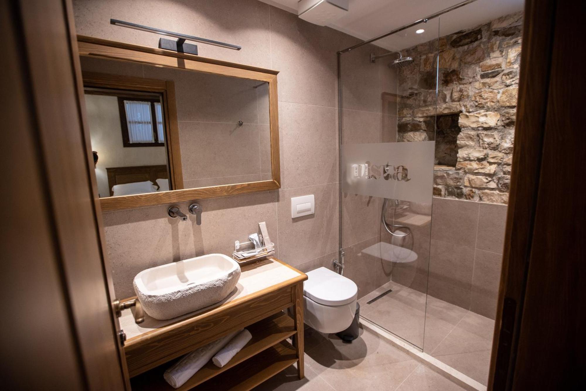 Vista Boutique Hotel Berat Eksteriør billede